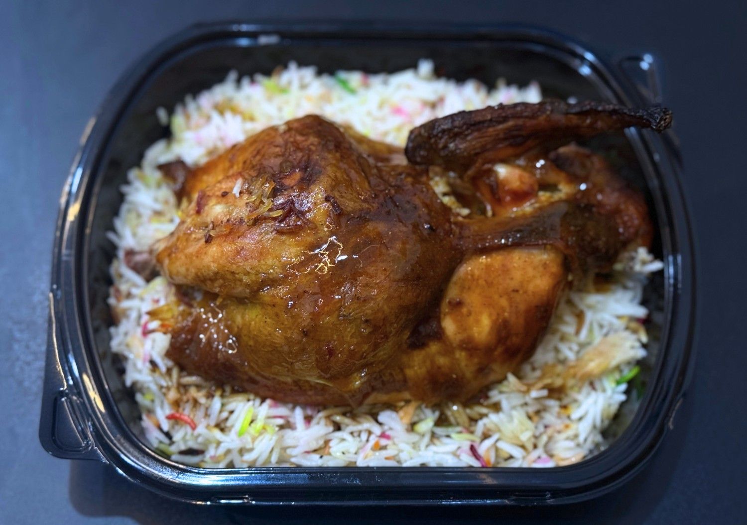 نص دجاج عالتمن